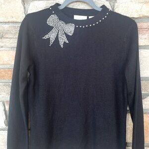 Vintage sweater with bow detail